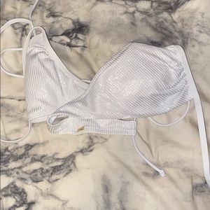 Victoria’s Secret White Criss Cross Bikini Top
